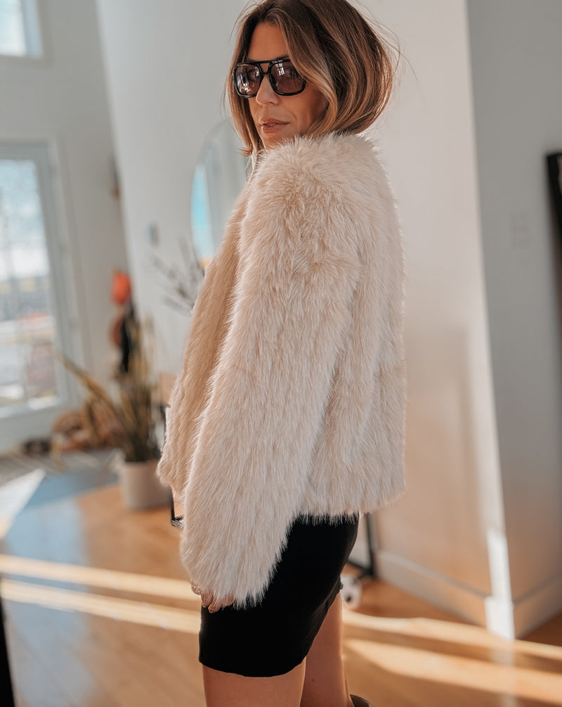 Veste en fausse fourrure Uma - Bone