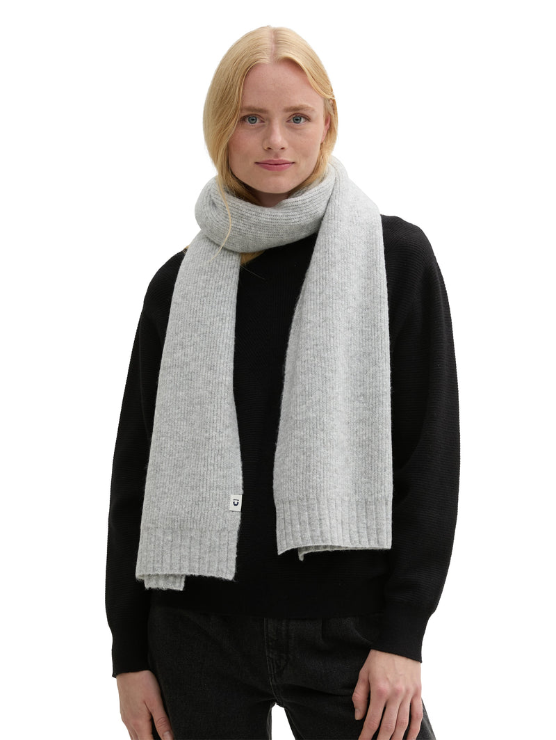 Knitted scarf - Light Grey