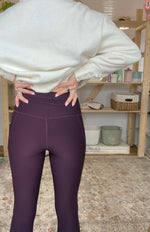 Legging Explore taille haute avec poches latérales - Charisma Purple