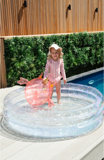 Sparkling inflatable pool