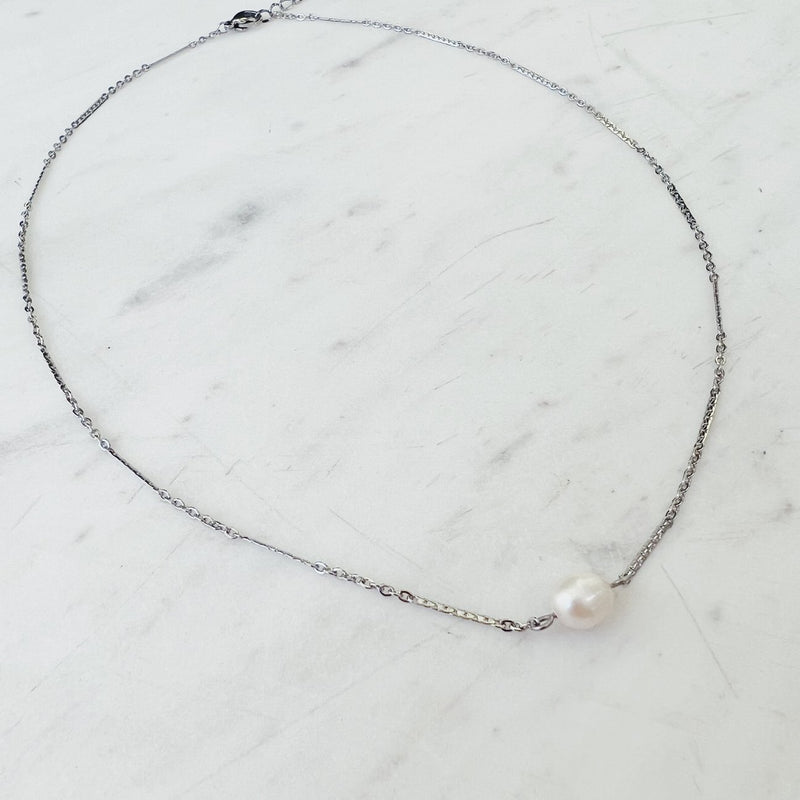 Stainless steel necklace with pearl - Erla