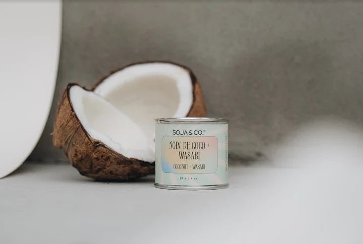 Chandelle de soja - Noix de coco + Wasabi 4oz (pot en fer blanc)