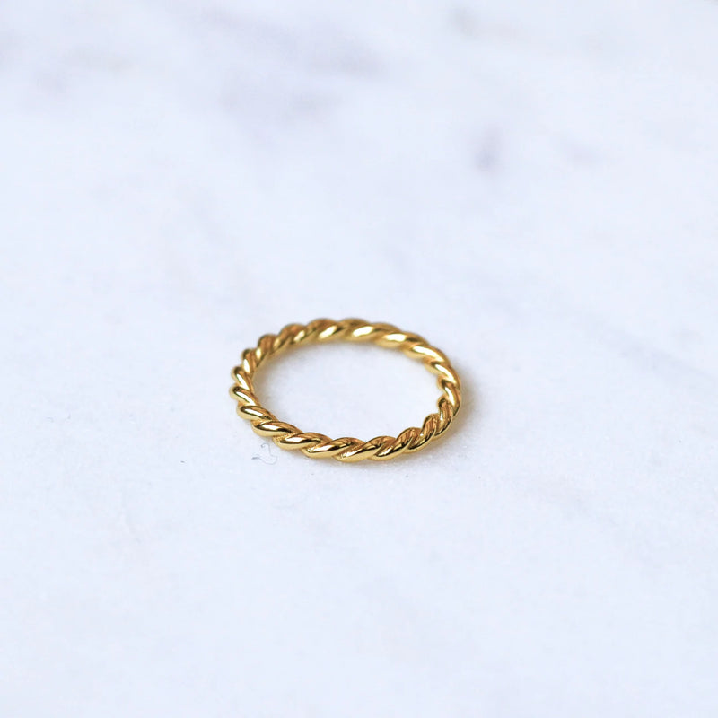 Gold-plated sterling silver ring - The twisted